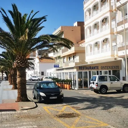 Mango House * La Mamola